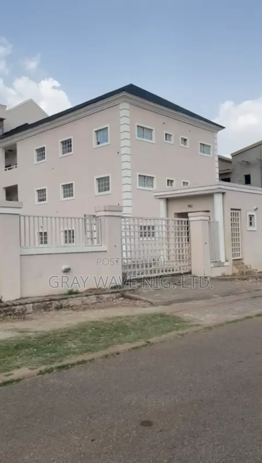 2bdrm Block of Flats in Katampe Extension for sale in Katampe Extension