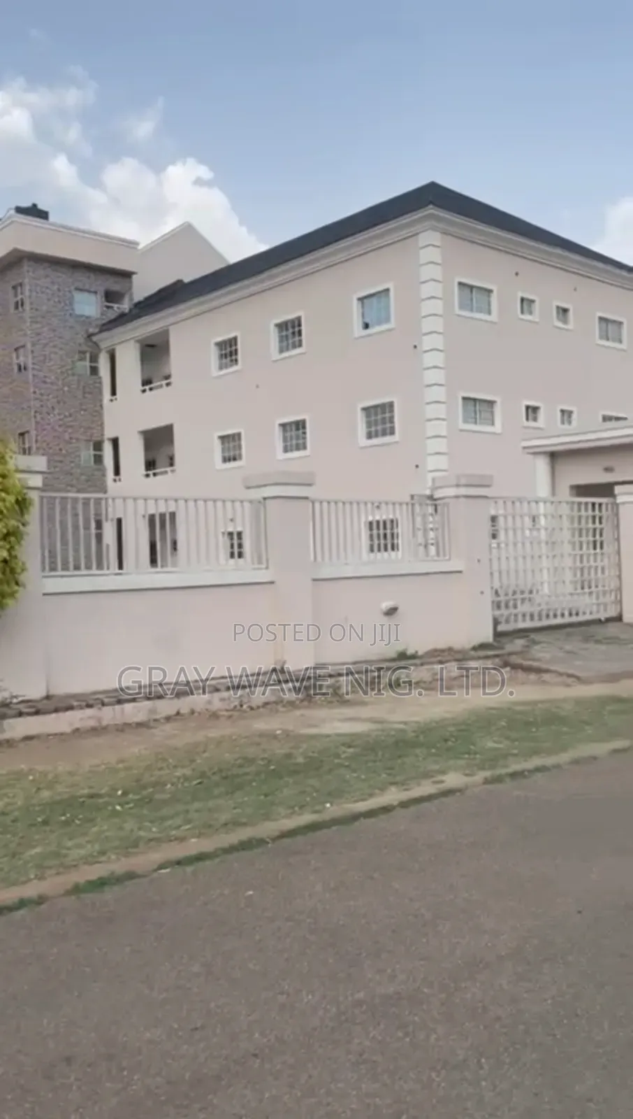 2bdrm Block of Flats in Katampe Extension for sale in Katampe Extension