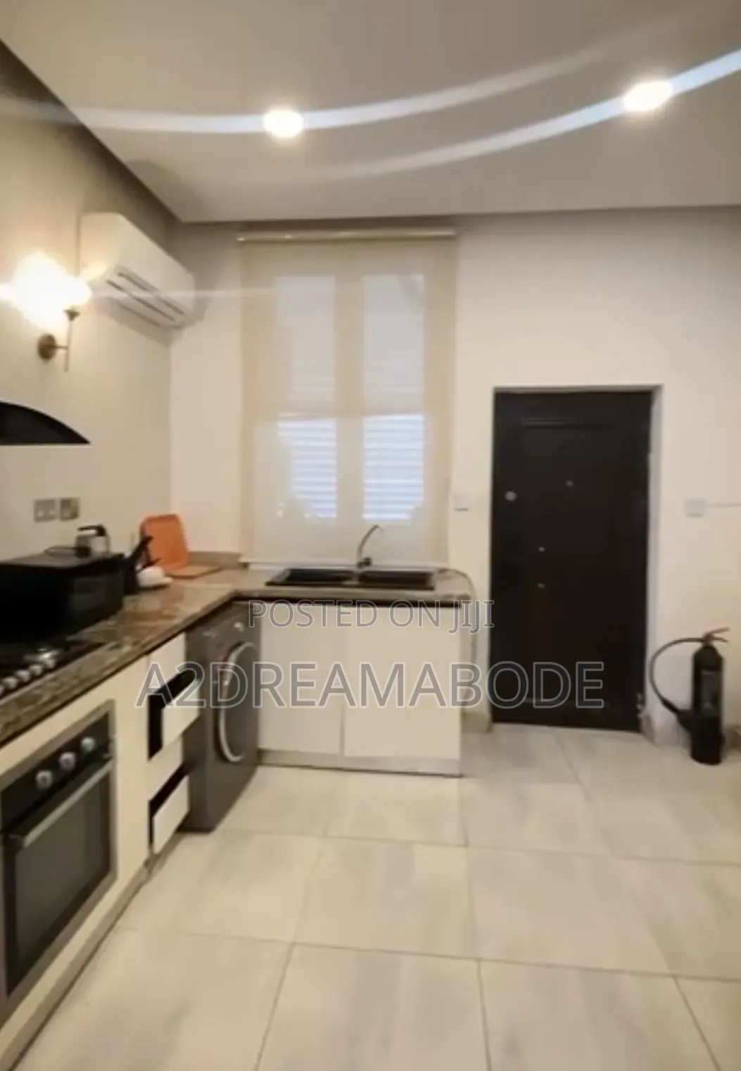 Furnished 3bdrm Apartment in Banana Island for sale in Banana Island