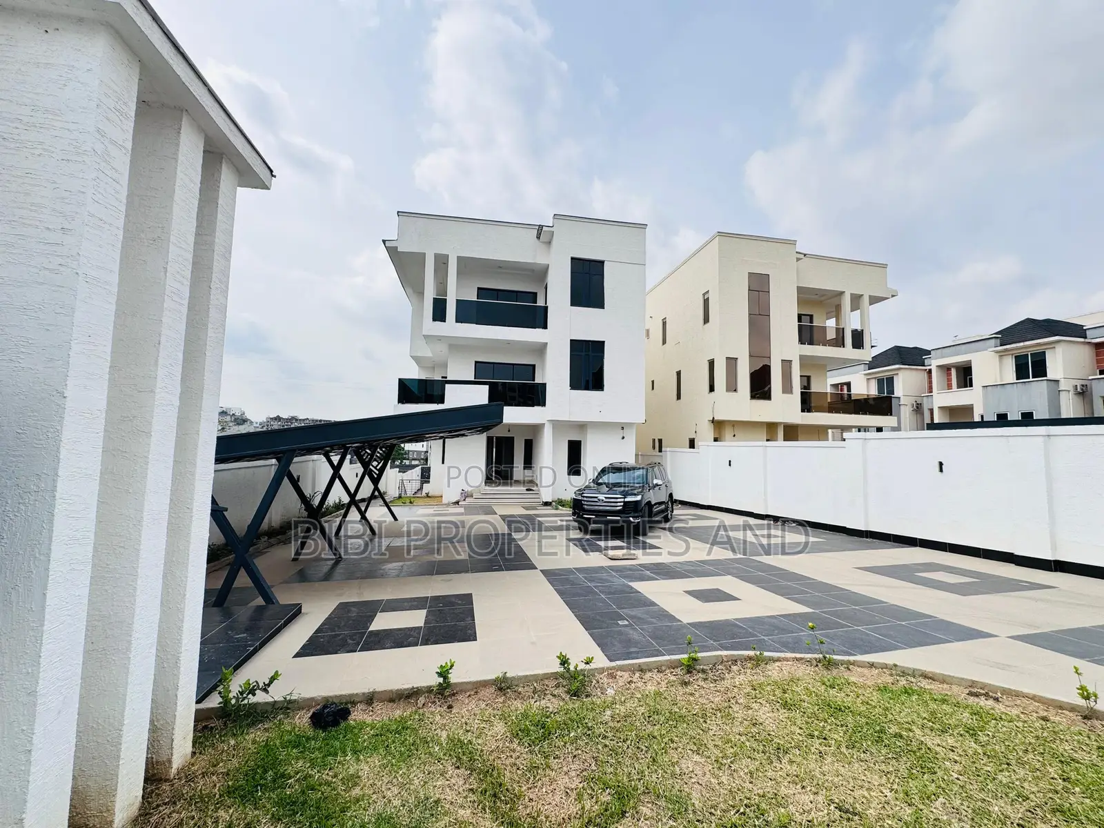 5bdrm Duplex in Guzape District for sale in Guzape District