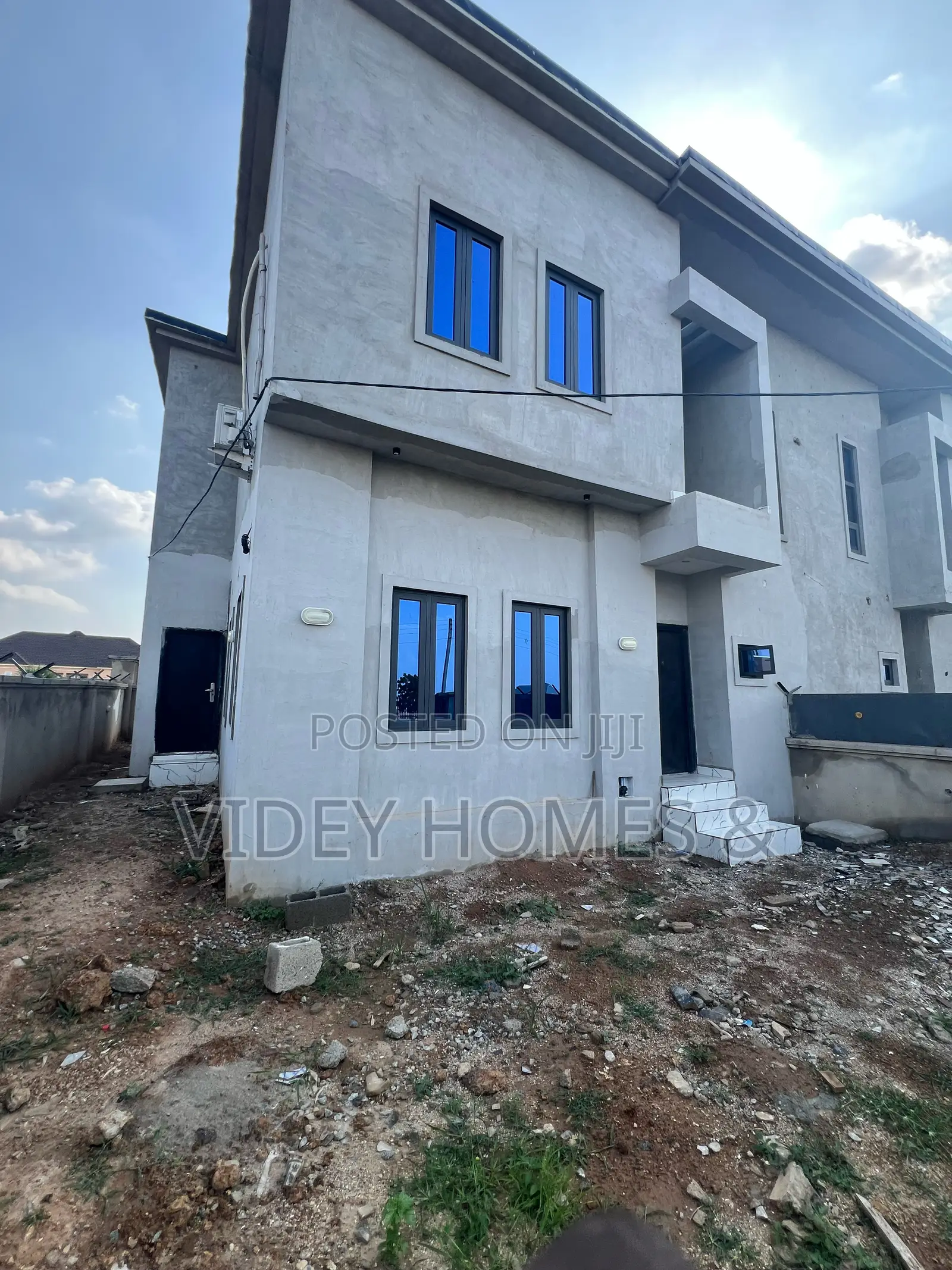 4bdrm Duplex in Taal Orange Estate, Karu-Nasarawa for sale in Karu-Nasarawa