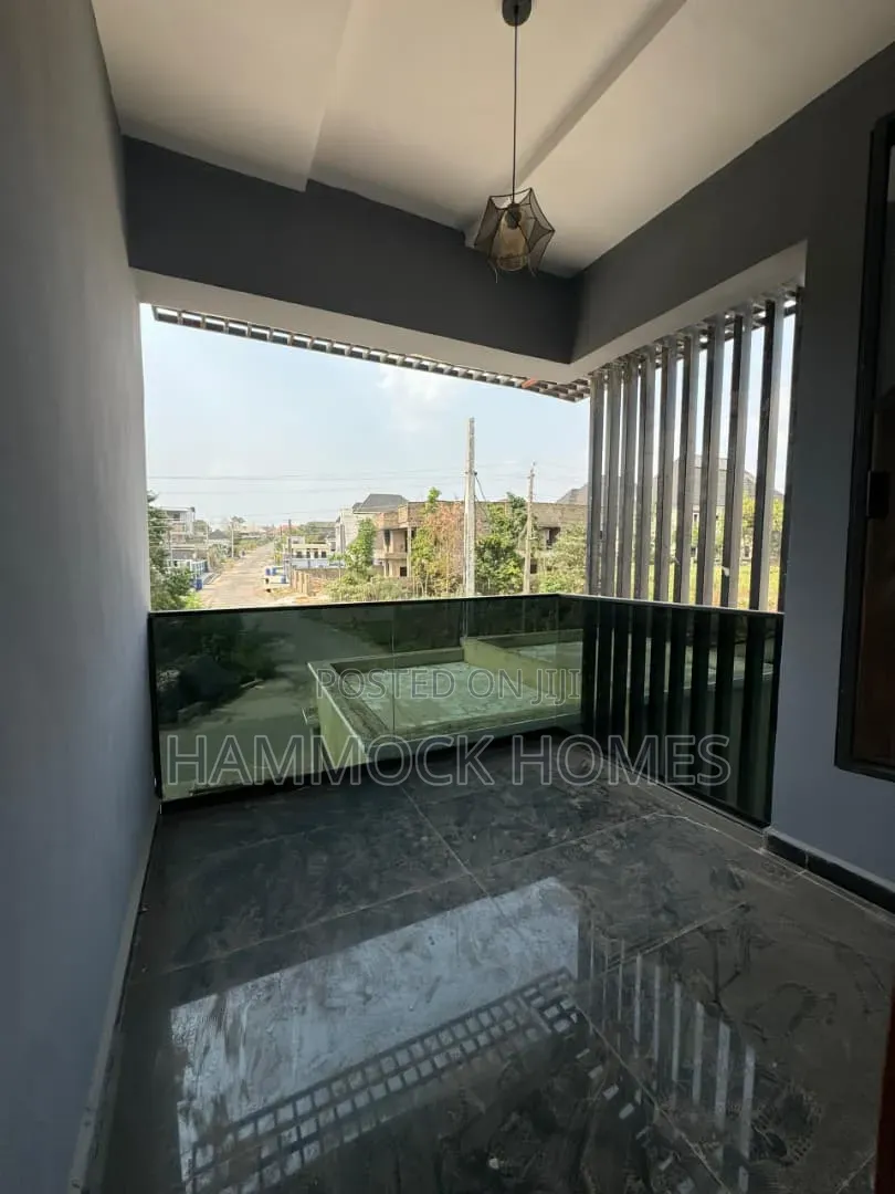 4bdrm Duplex in Carlton Gate Estate, Akobo for sale in Akobo