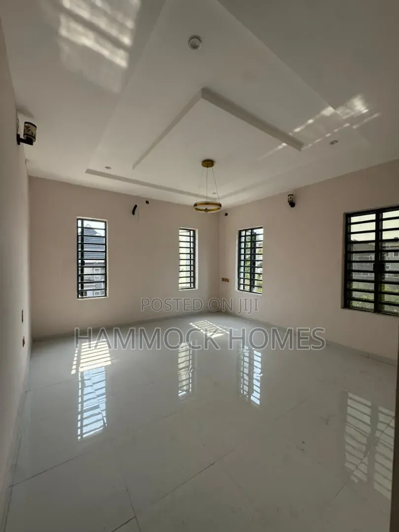 4bdrm Duplex in Carlton Gate Estate, Akobo for sale in Akobo