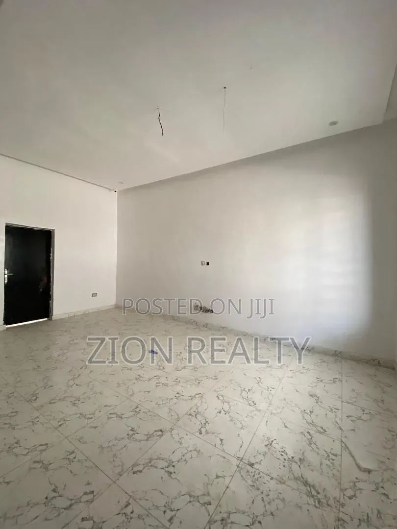 3bdrm Duplex in General Paint, Abraham Adesanya Estate for rent in Abraham Adesanya Estate