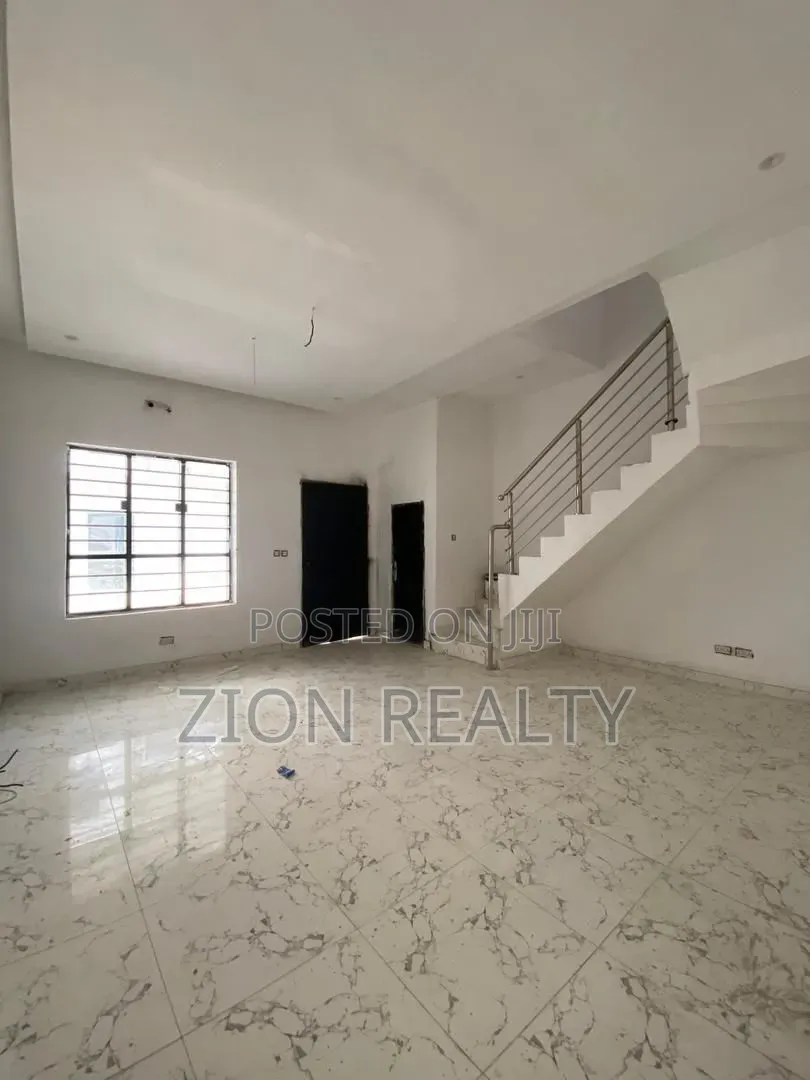 3bdrm Duplex in General Paint, Abraham Adesanya Estate for rent in Abraham Adesanya Estate