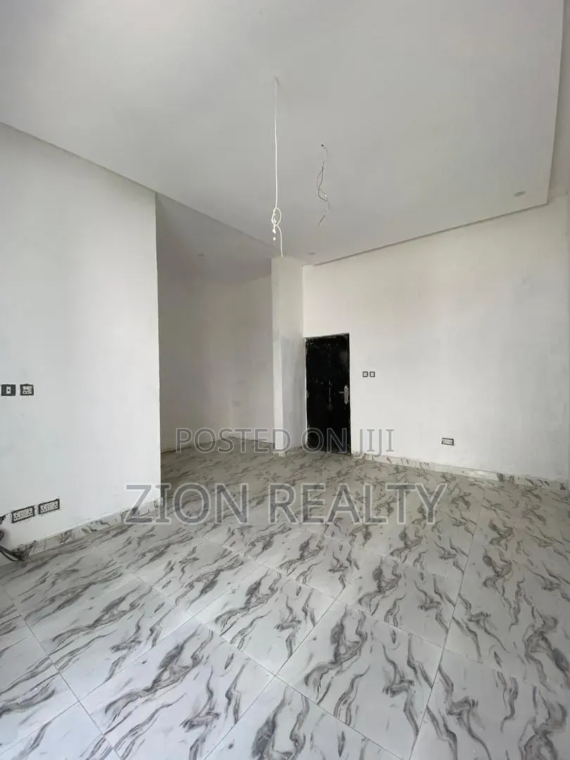 3bdrm Duplex in General Paint, Abraham Adesanya Estate for rent in Abraham Adesanya Estate