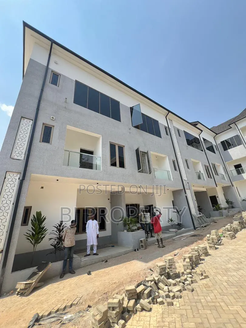 4bdrm Duplex in Guzape for rent in Guzape District