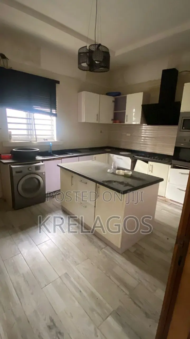 4bdrm Duplex in Osapa london for rent in Osapa london