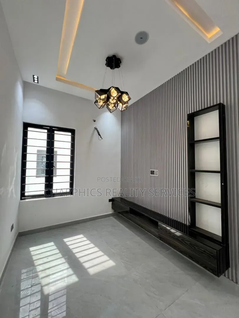 4bdrm Duplex in Off Lekki-Epe Expressway for sale in Off Lekki-Epe Expressway