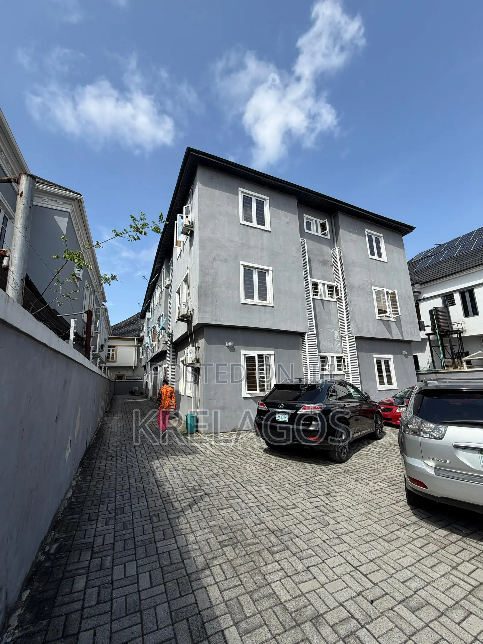 3bdrm Apartment in Osapa london for rent in Osapa london