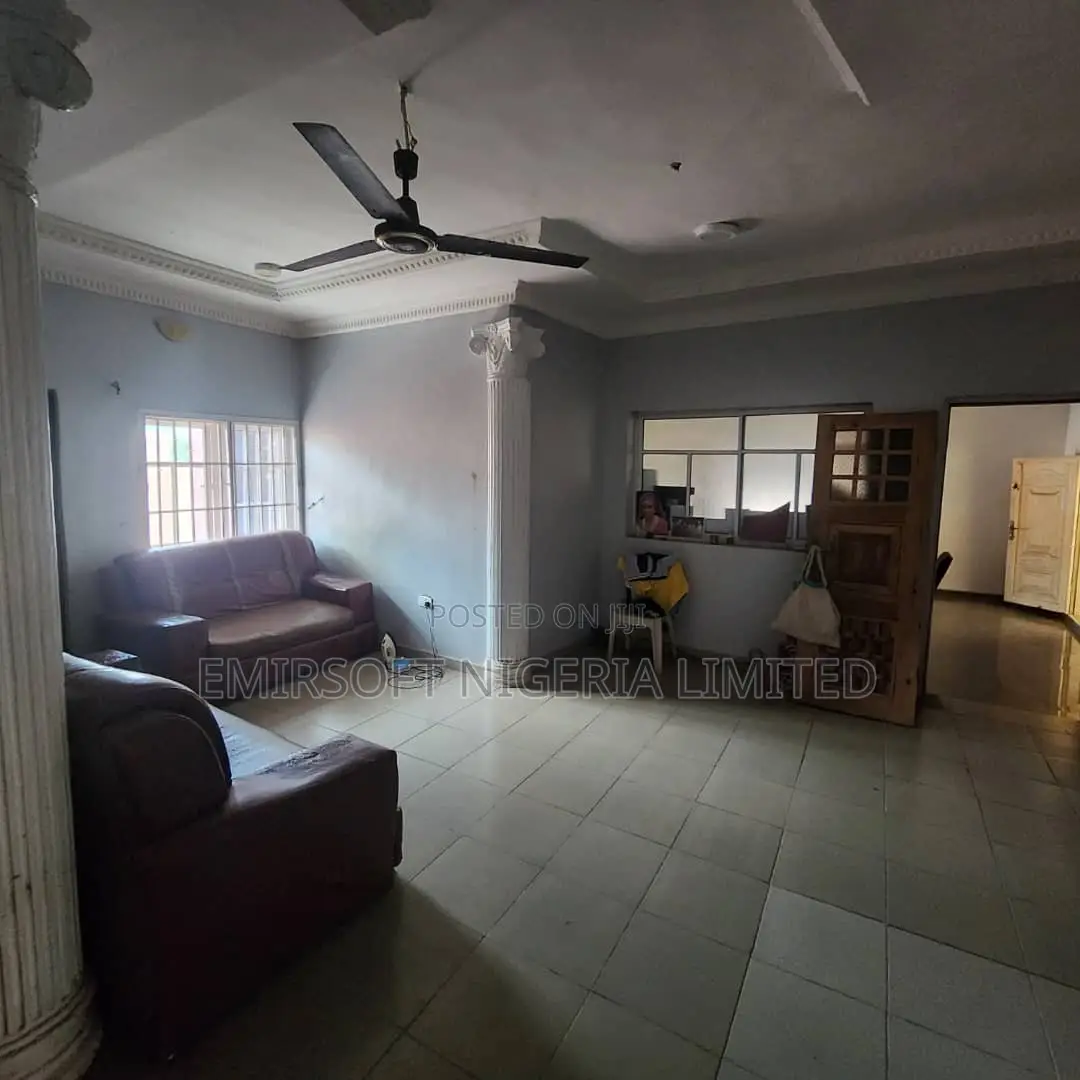 Furnished 5bdrm Duplex in Ologuneru for sale in Ologuneru