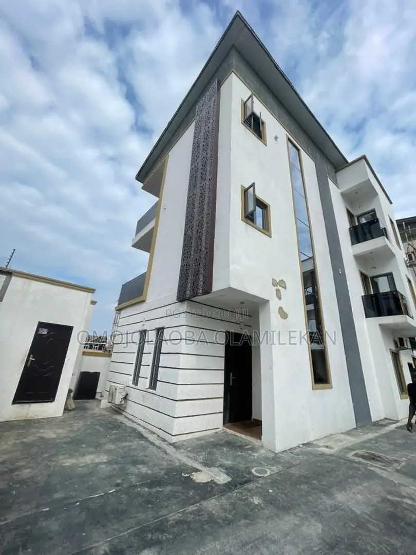 4bdrm Duplex in Lekki for rent in Lekki