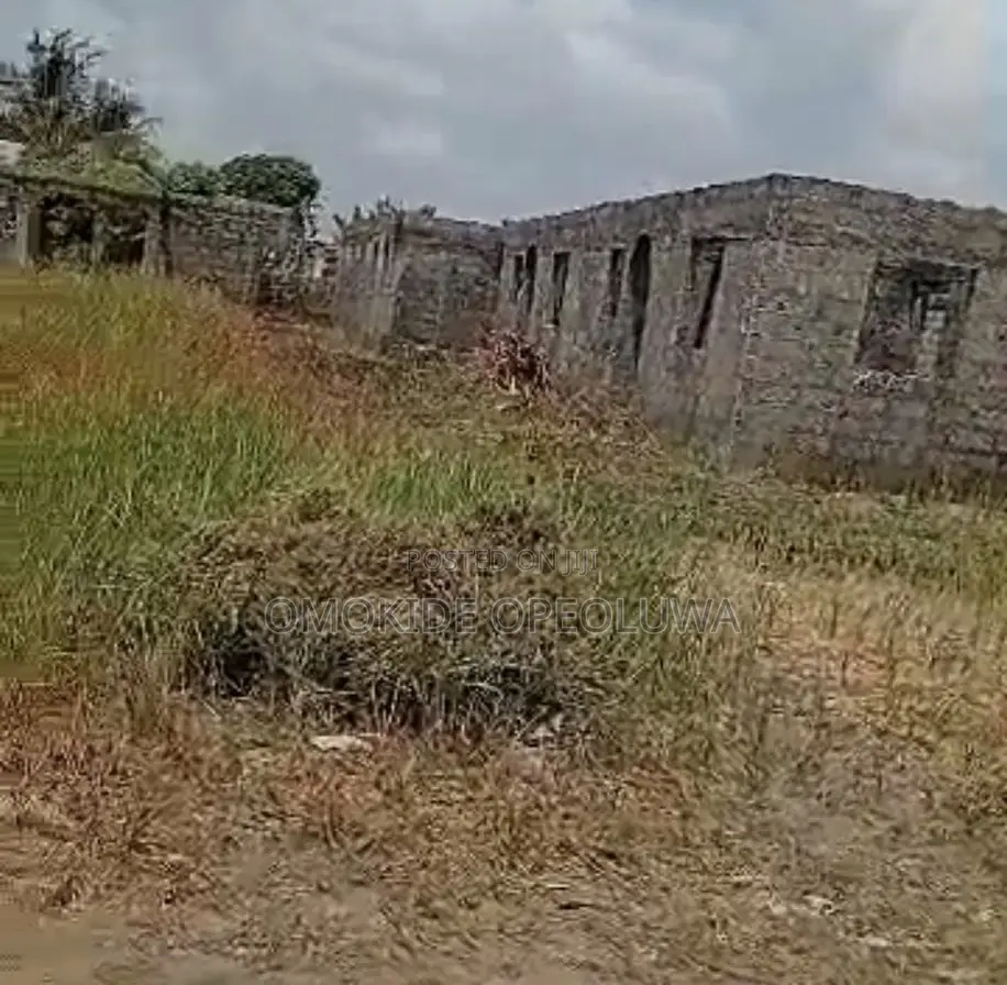 3bdrm Block of Flats in Aradagun for sale in Aradagun