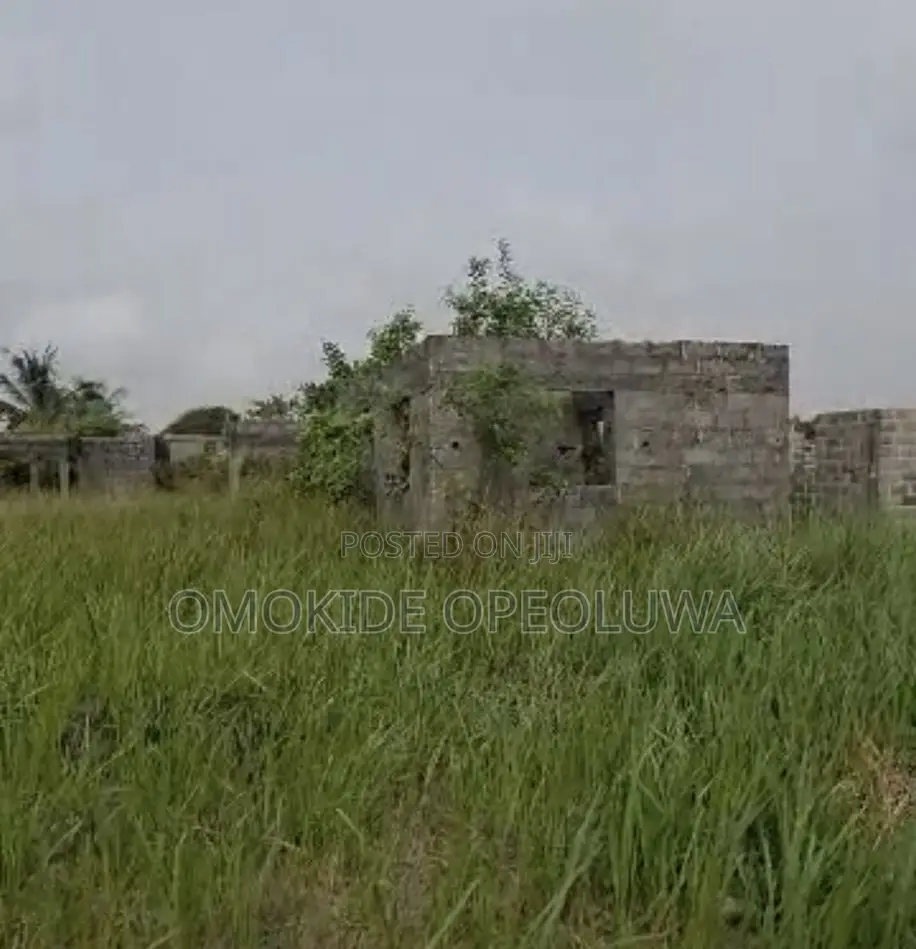3bdrm Block of Flats in Aradagun for sale in Aradagun