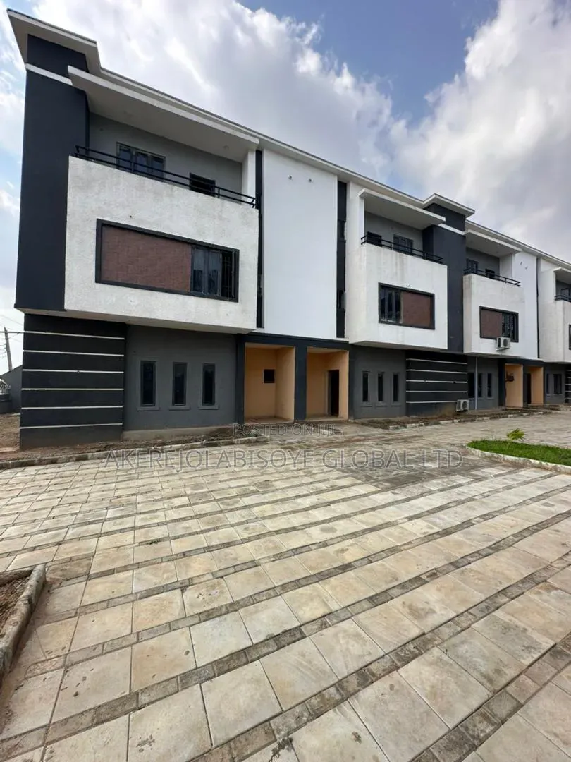 4bdrm Duplex in Close To Galadimawa for rent in Galadimawa