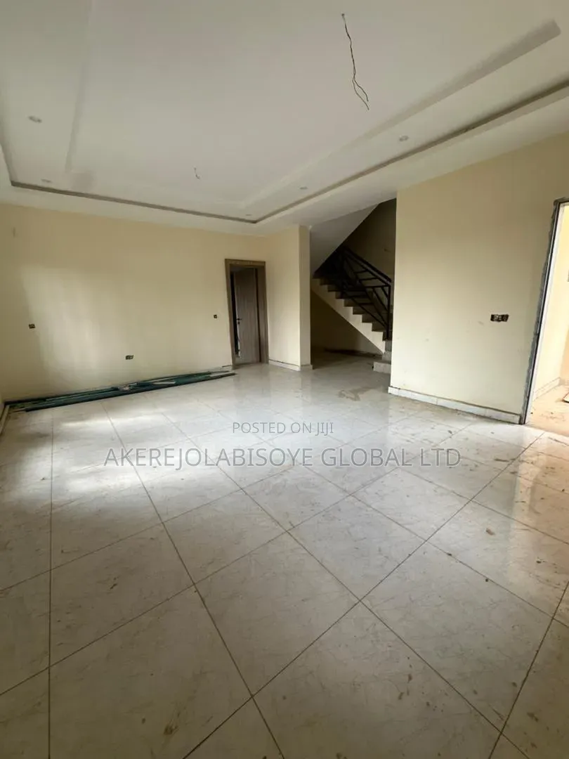 4bdrm Duplex in Close To Galadimawa for rent in Galadimawa