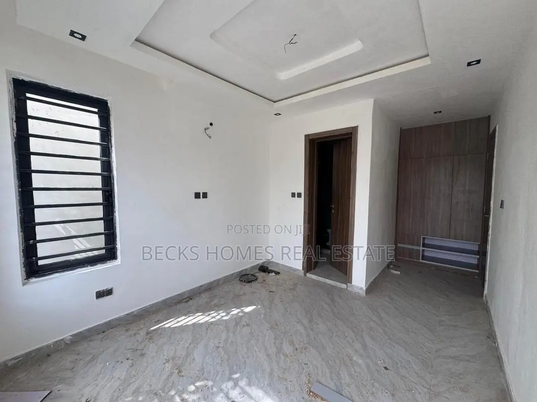 4bdrm Duplex in Ogba GRA for sale in Ogba GRA