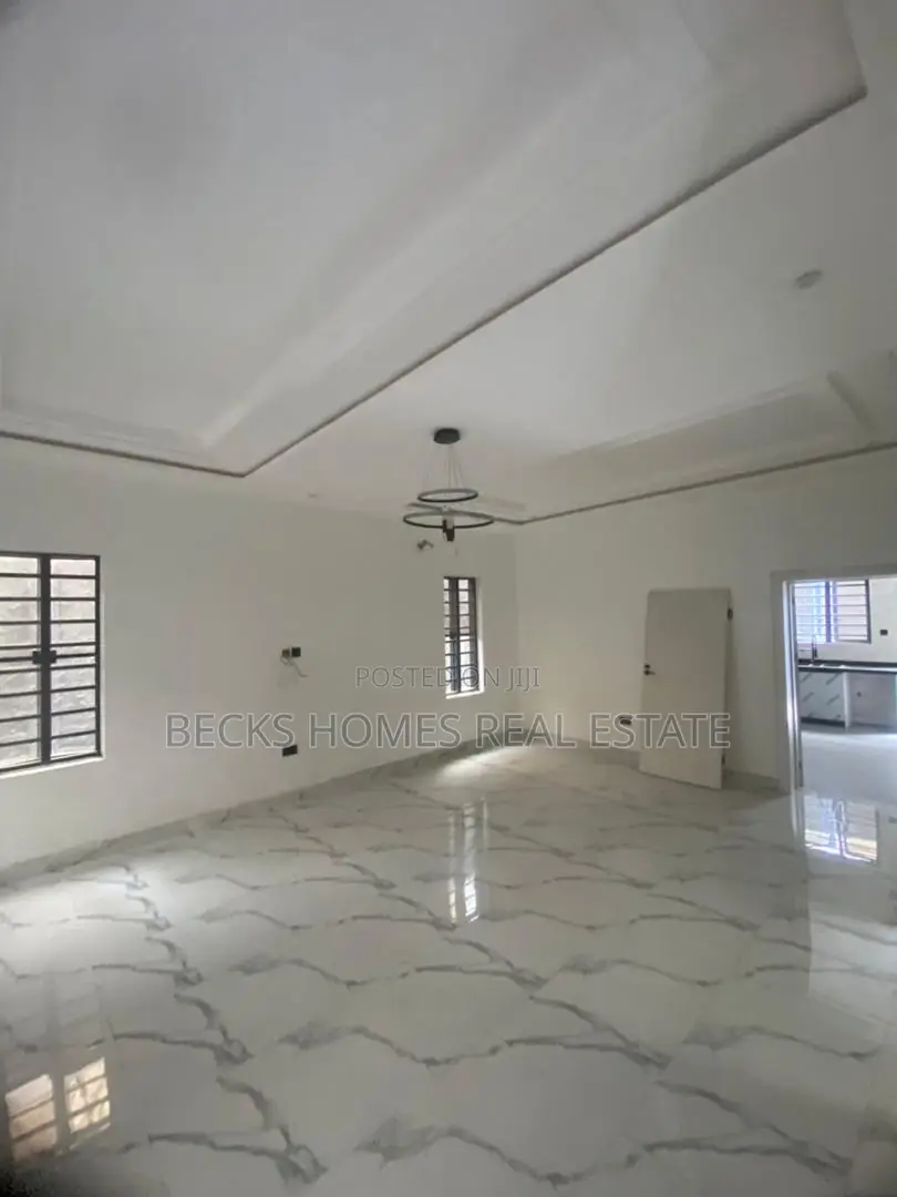 5bdrm Duplex in Magodo for sale in Magodo