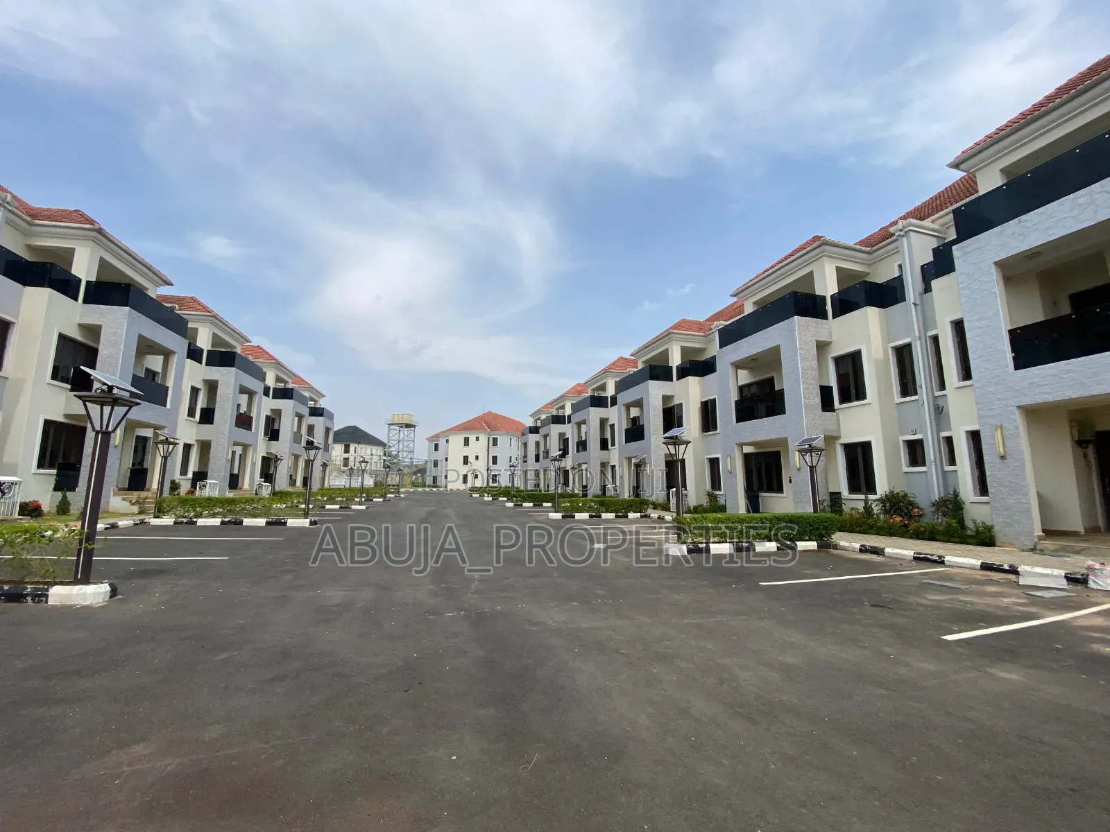 4bdrm Duplex in Life Camp for sale in Life Camp