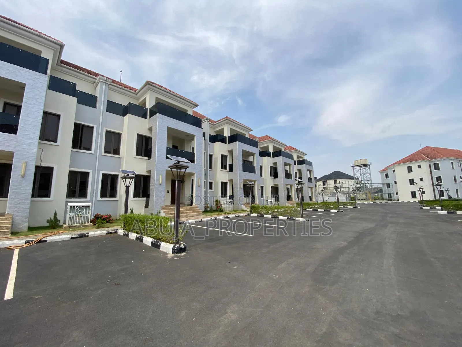4bdrm Duplex in Life Camp for sale in Life Camp