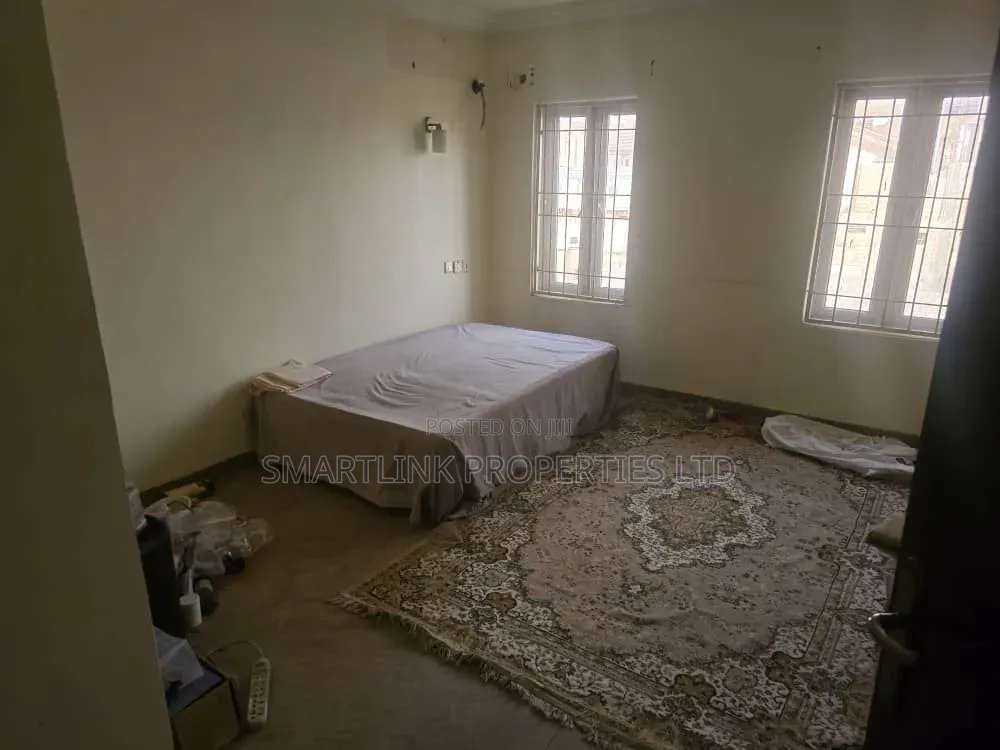 3bdrm Apartment in Saada Court Estate, for sale in Apo Resettlement