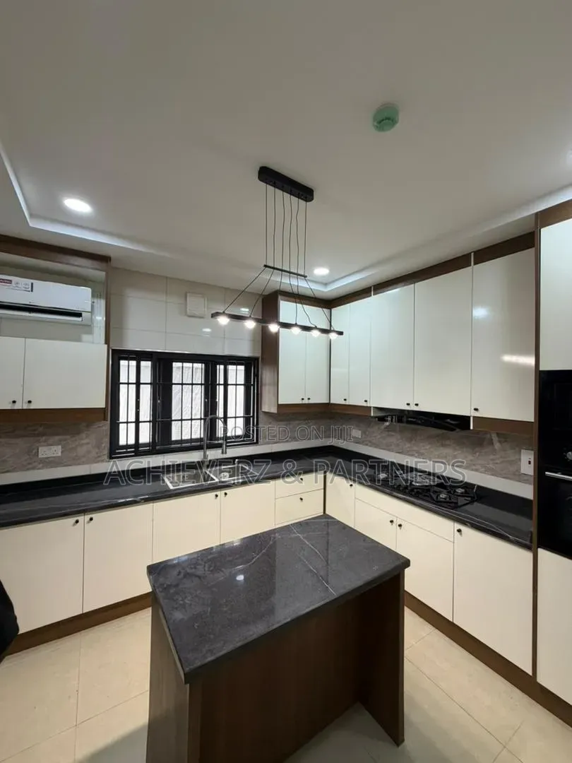 Furnished 4bdrm Duplex in Wuye for rent in Wuye