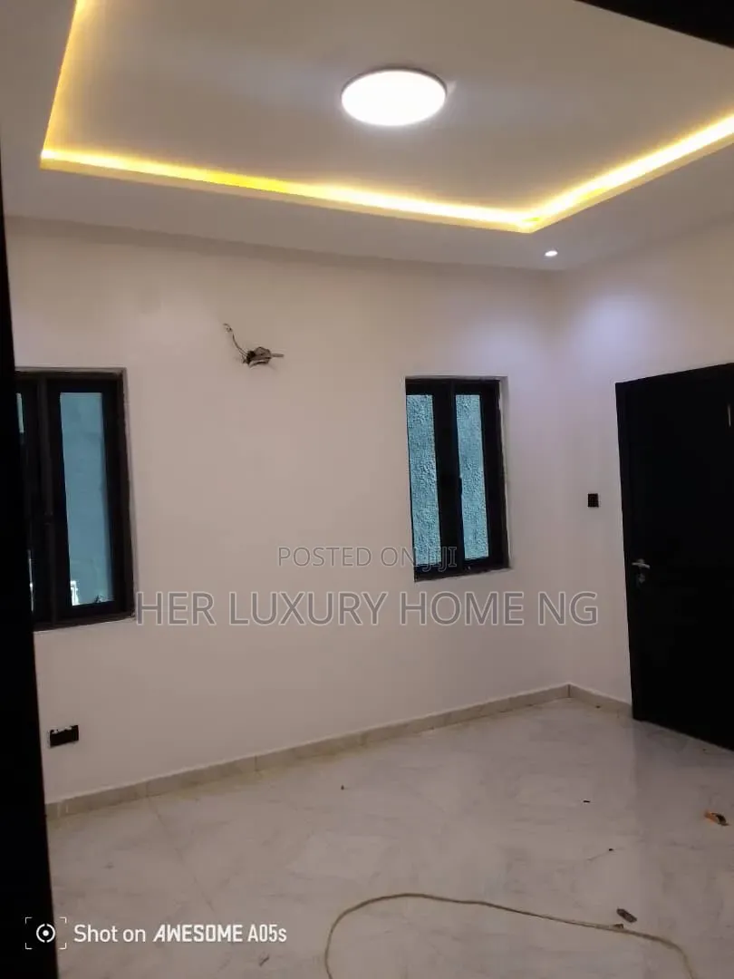 2bdrm Apartment in Freedom Way, Lekki for rent in Lekki