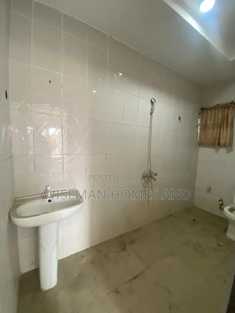 2bdrm Apartment in Osapa London Lekki for rent in Osapa london
