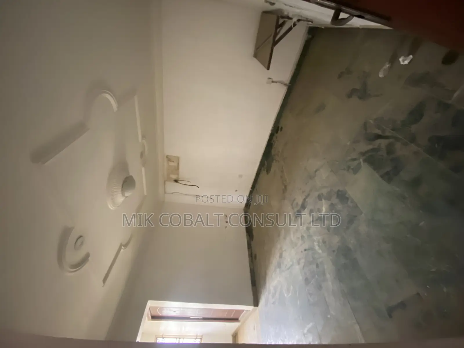 4bdrm Duplex in 32 Crescent, Gwarinpa for sale in Gwarinpa