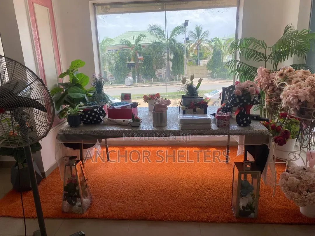 Furnished Office / Shop Space for Rent in Gwarinpa in Life Camp