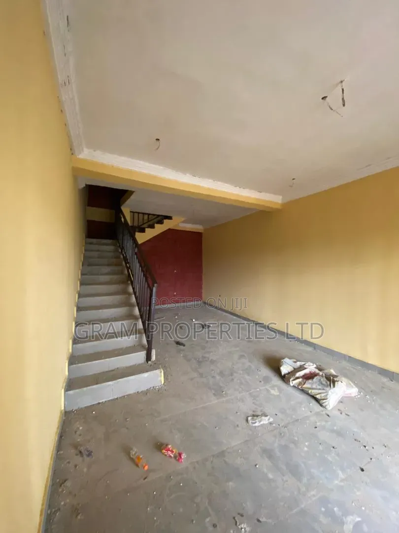 Warehouse Unit Located in Fo1 Building Materials Market Kubwa Abuja in Kubwa