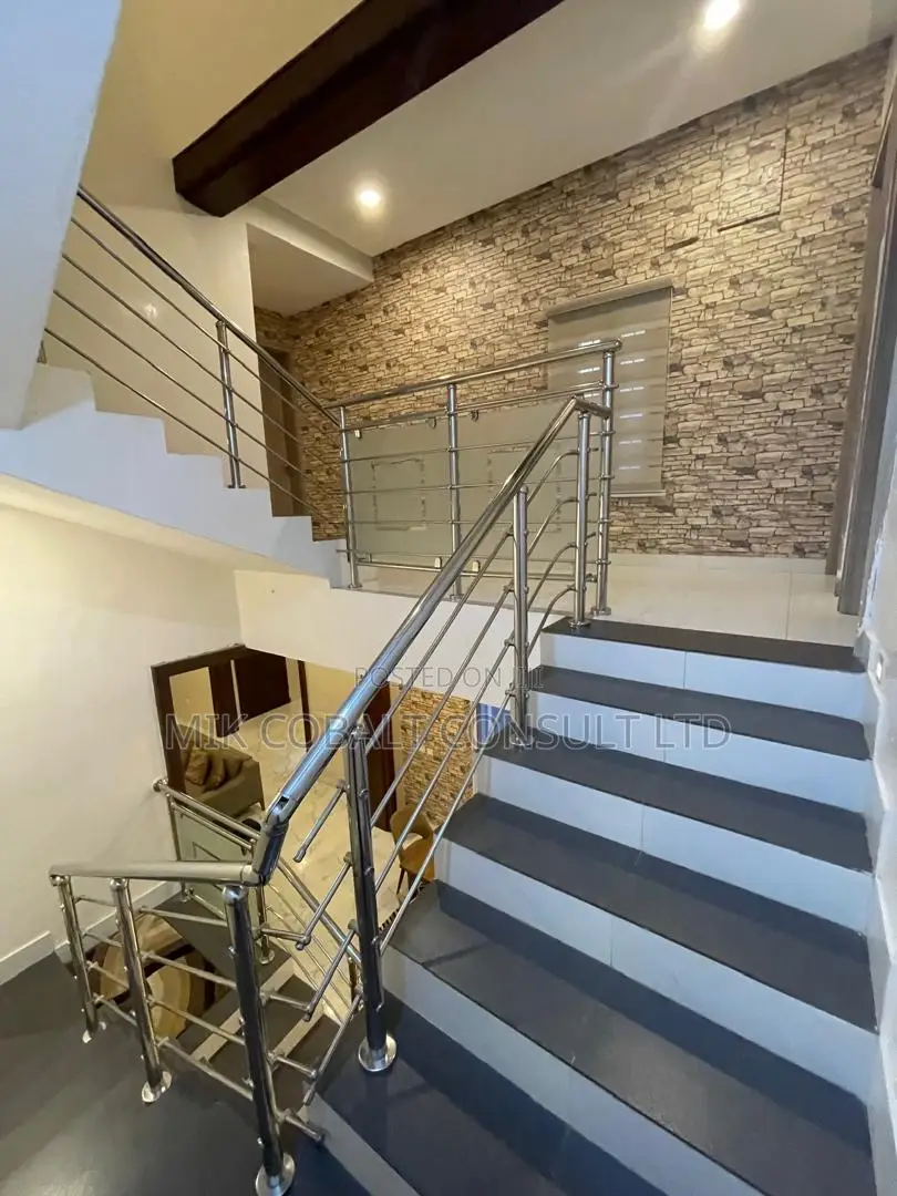 Furnished 4bdrm Duplex in Guzape Main for rent in Guzape District