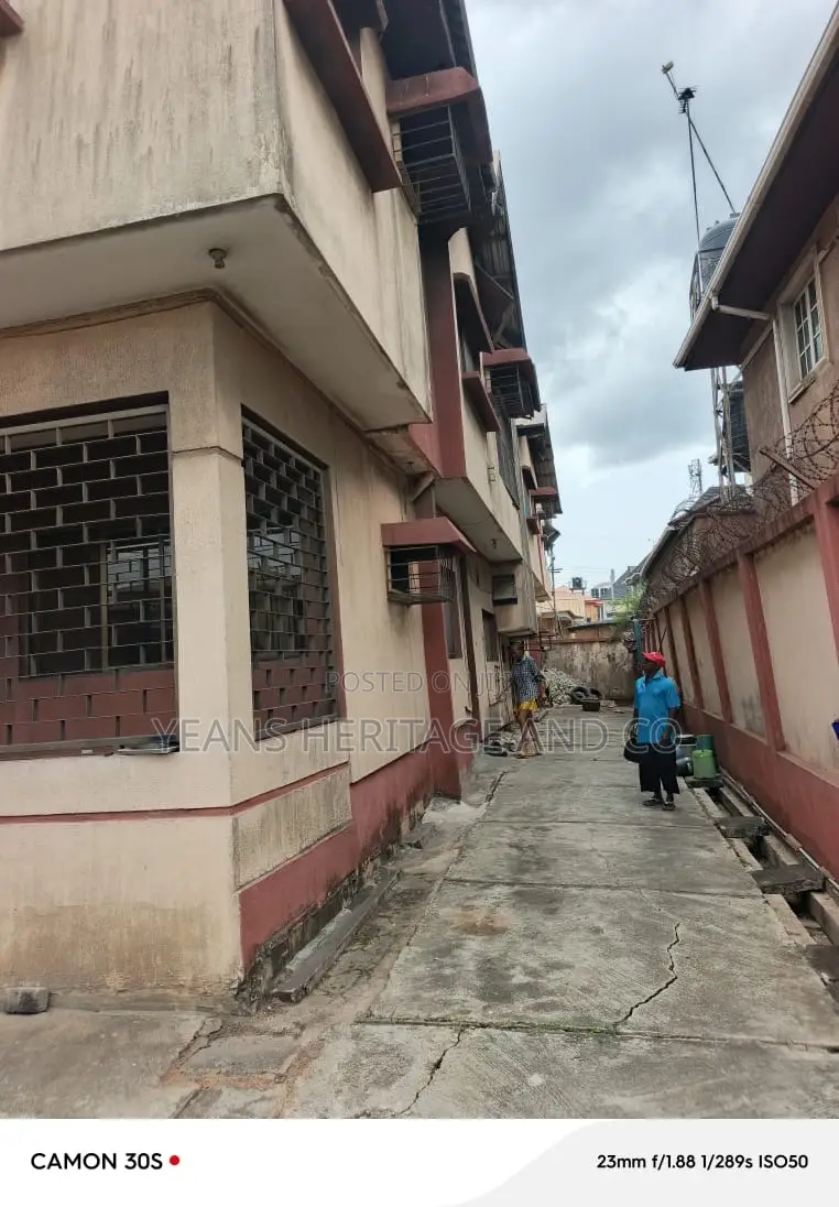 4bdrm Duplex in Gbagada for sale in Gbagada