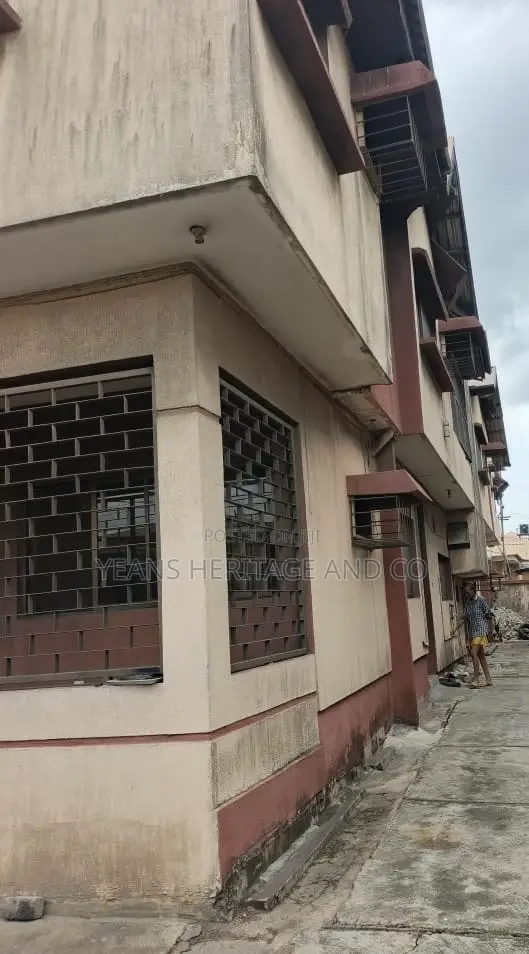 4bdrm Duplex in Gbagada for sale in Gbagada