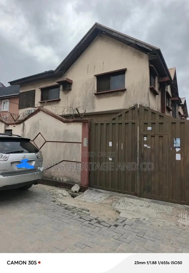 4bdrm Duplex in Gbagada for sale in Gbagada