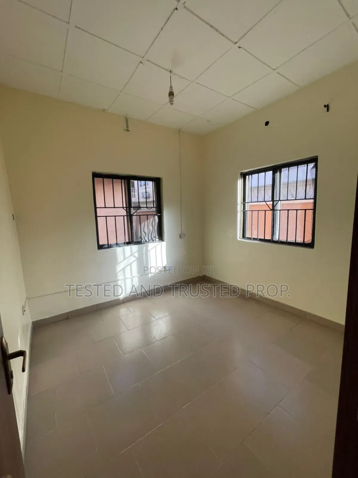 Mini Flat in Ikota Villa for rent in Ikota
