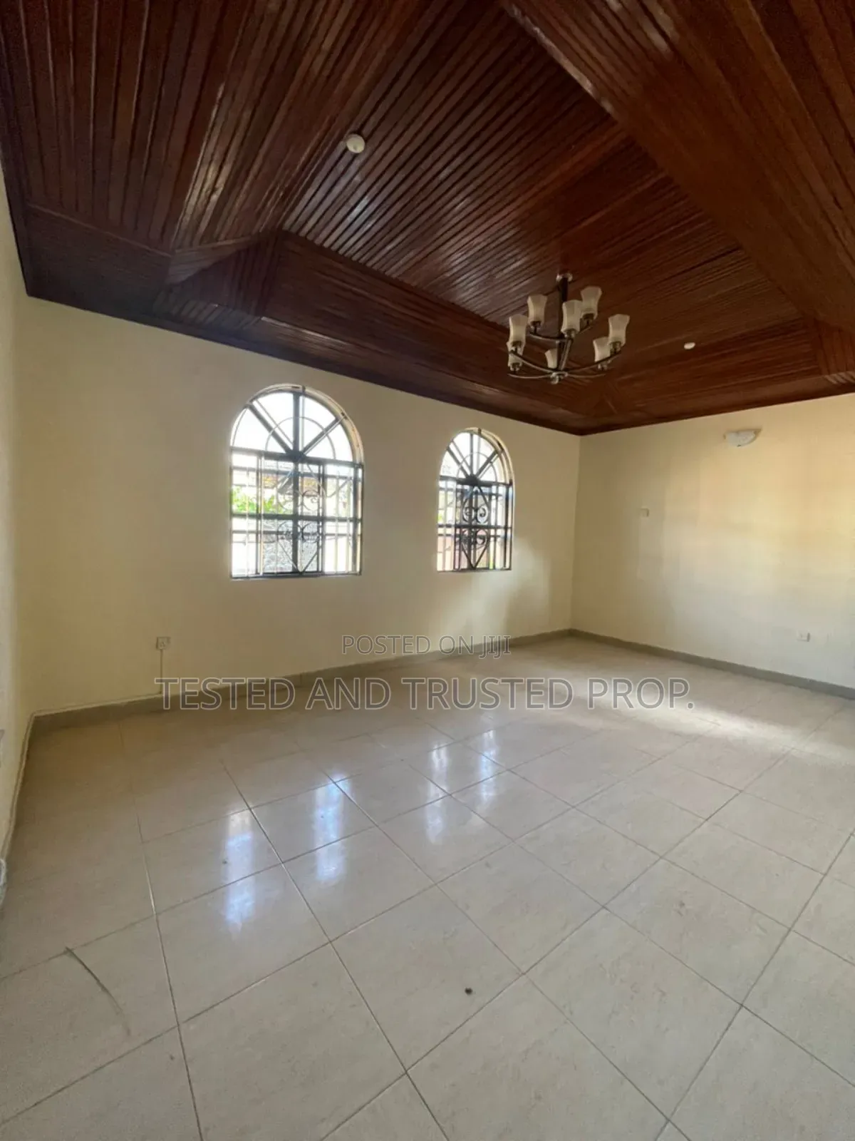 Studio Apartment in Ikota Villa for rent in Ikota