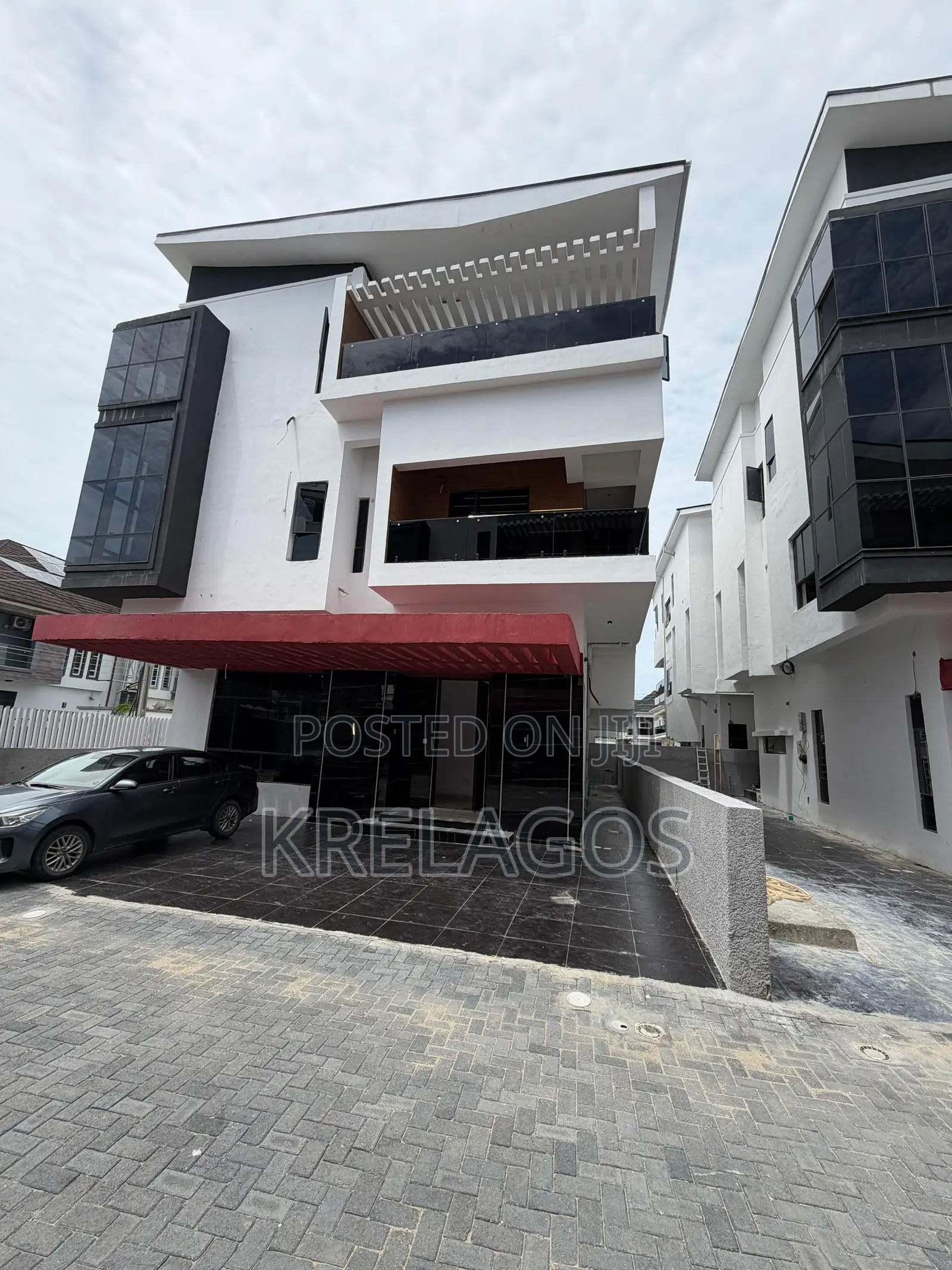 5bdrm Duplex in Ologolo for sale in Ologolo