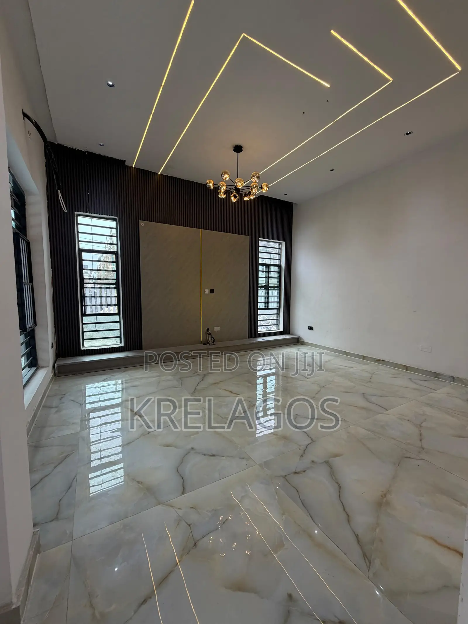 5bdrm Duplex in Ologolo for sale in Ologolo