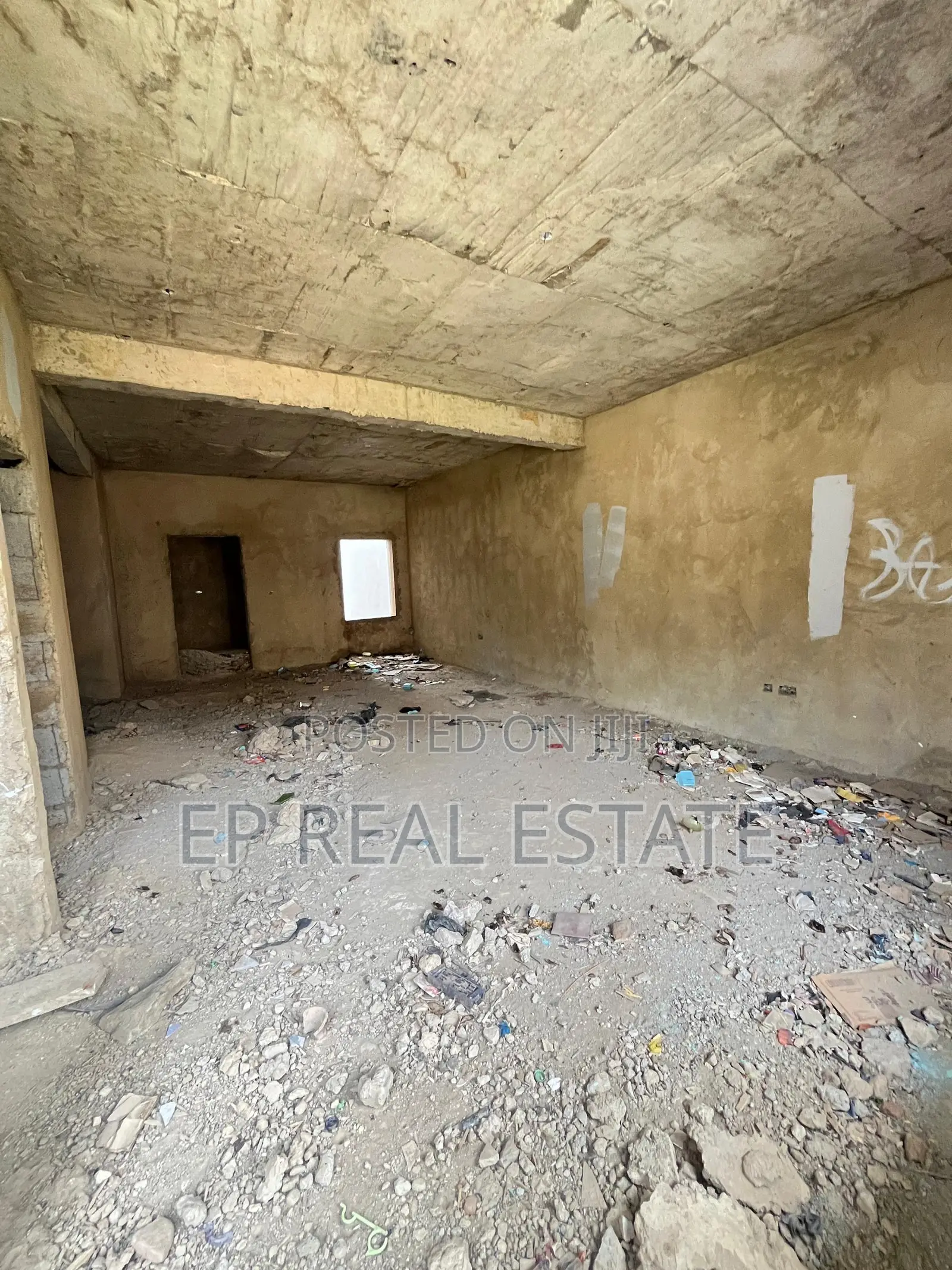 4bdrm House in Apo Resettlement for sale in Apo Resettlement