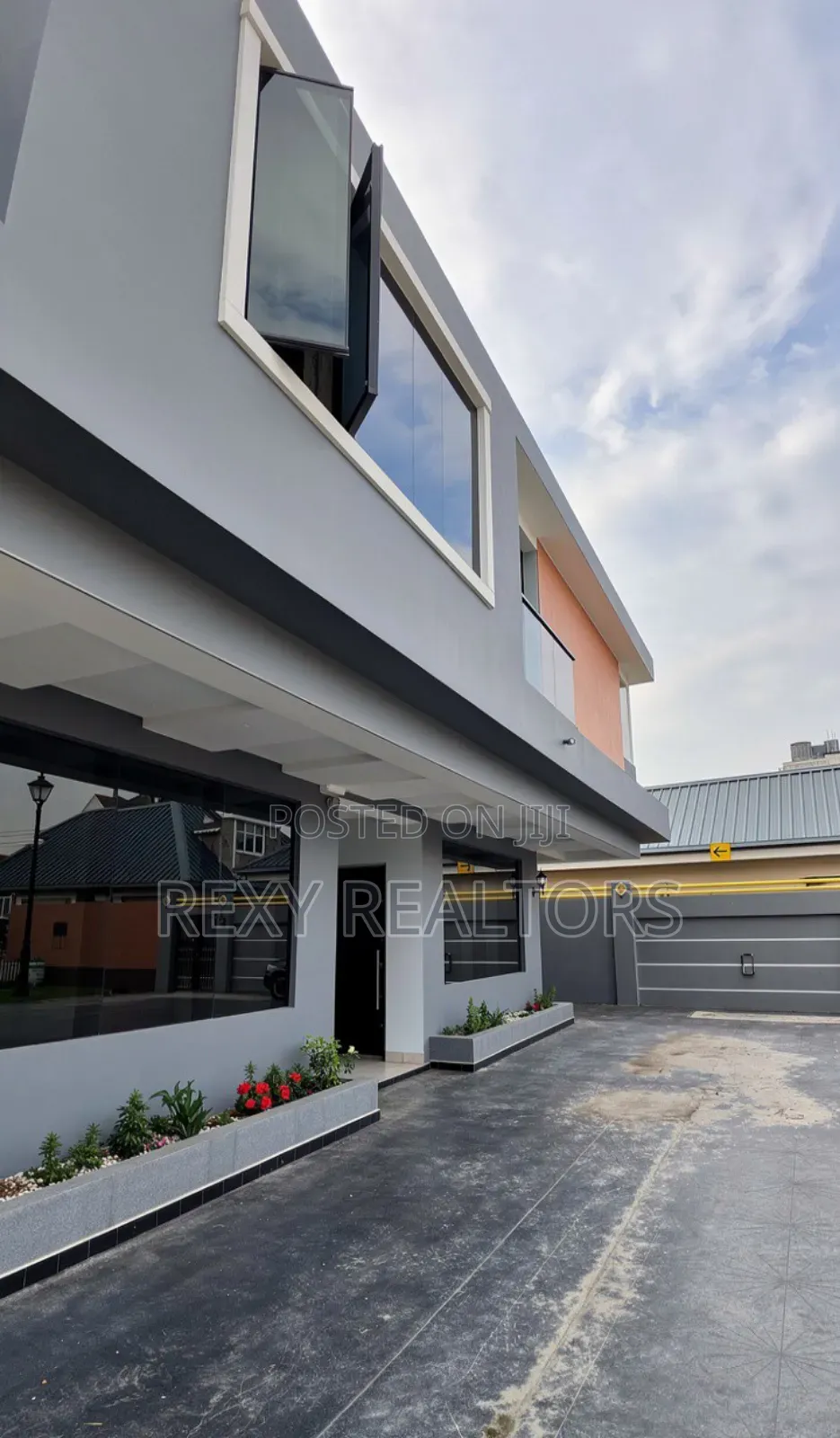 2bdrm Duplex in Eneka for rent in Eneka