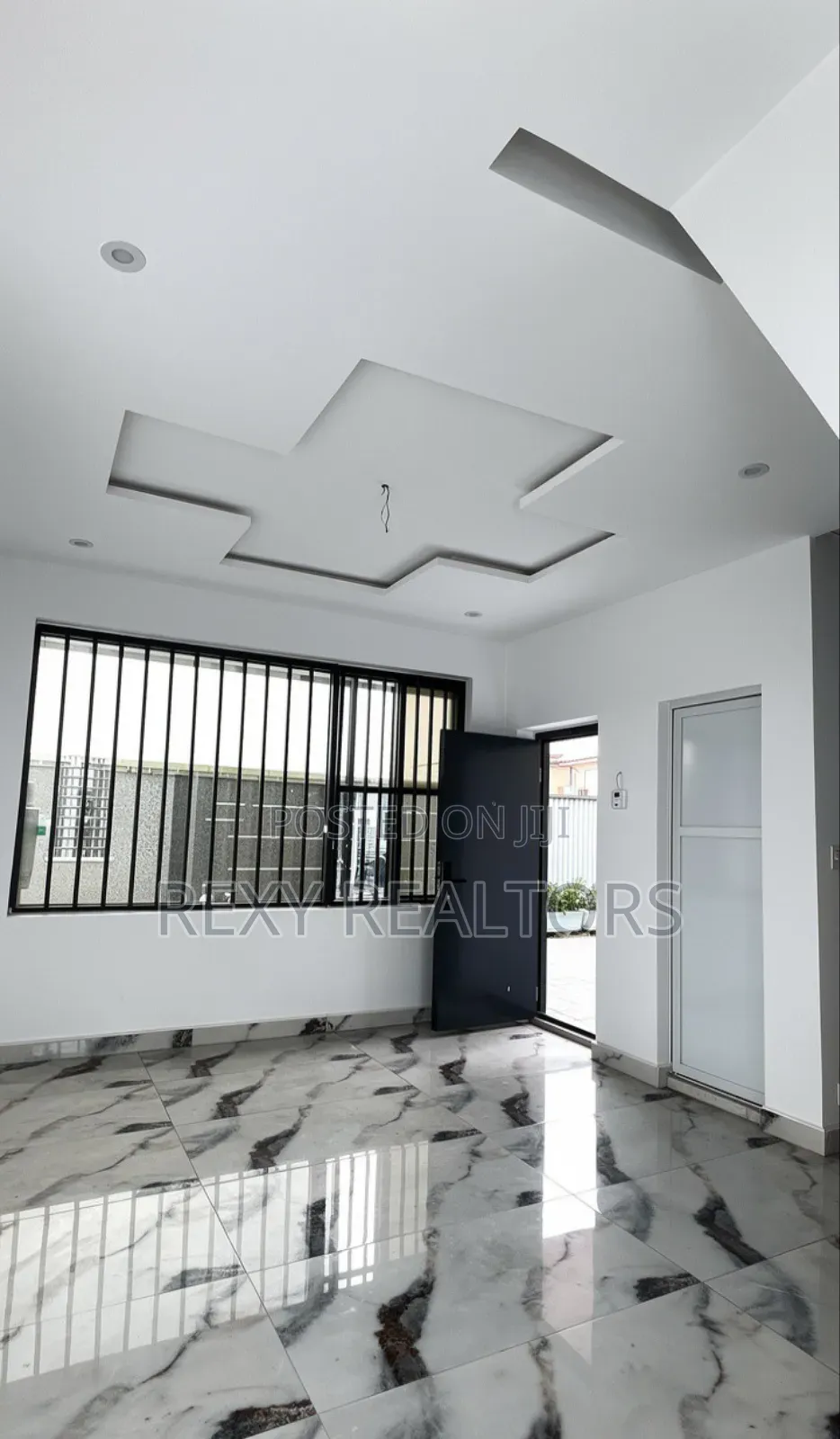 2bdrm Duplex in Eneka for rent in Eneka
