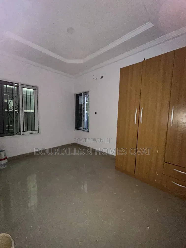 2bdrm Apartment in Ikota Villa Estate for rent in Ikota