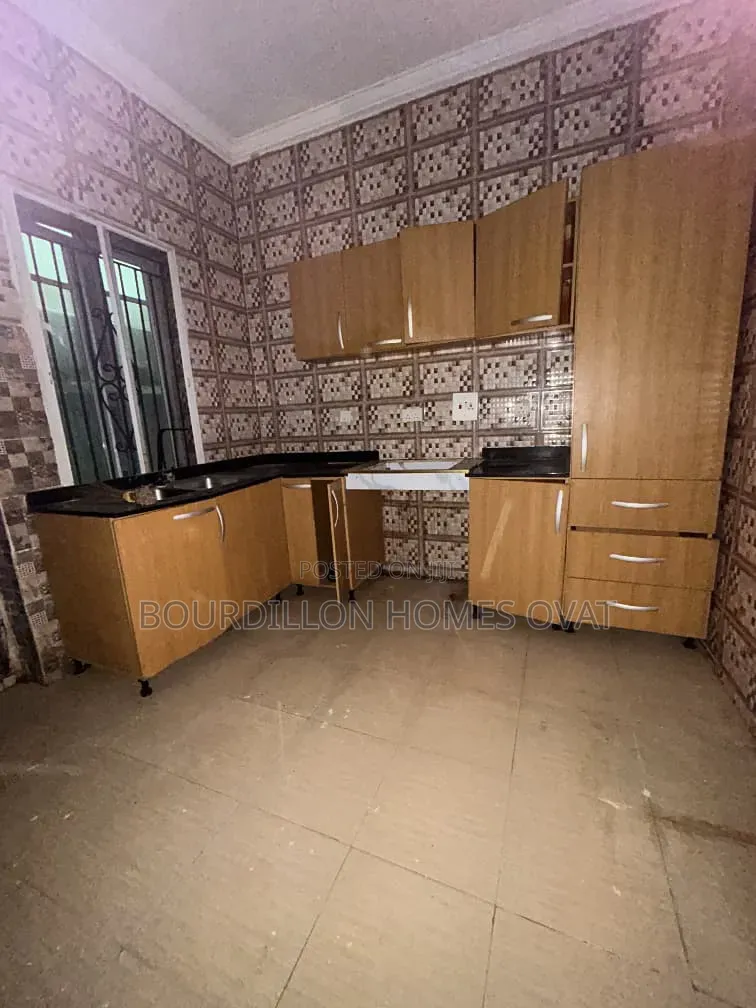 2bdrm Apartment in Ikota Villa Estate for rent in Ikota