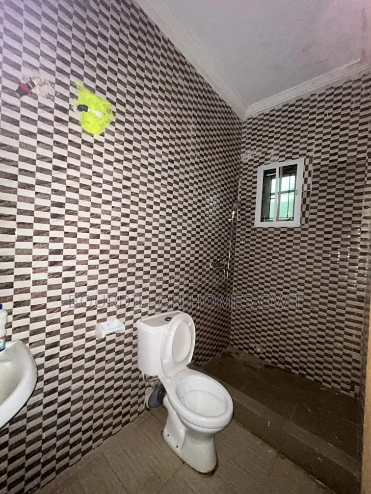2bdrm Apartment in Ikota Villa Estate for rent in Ikota