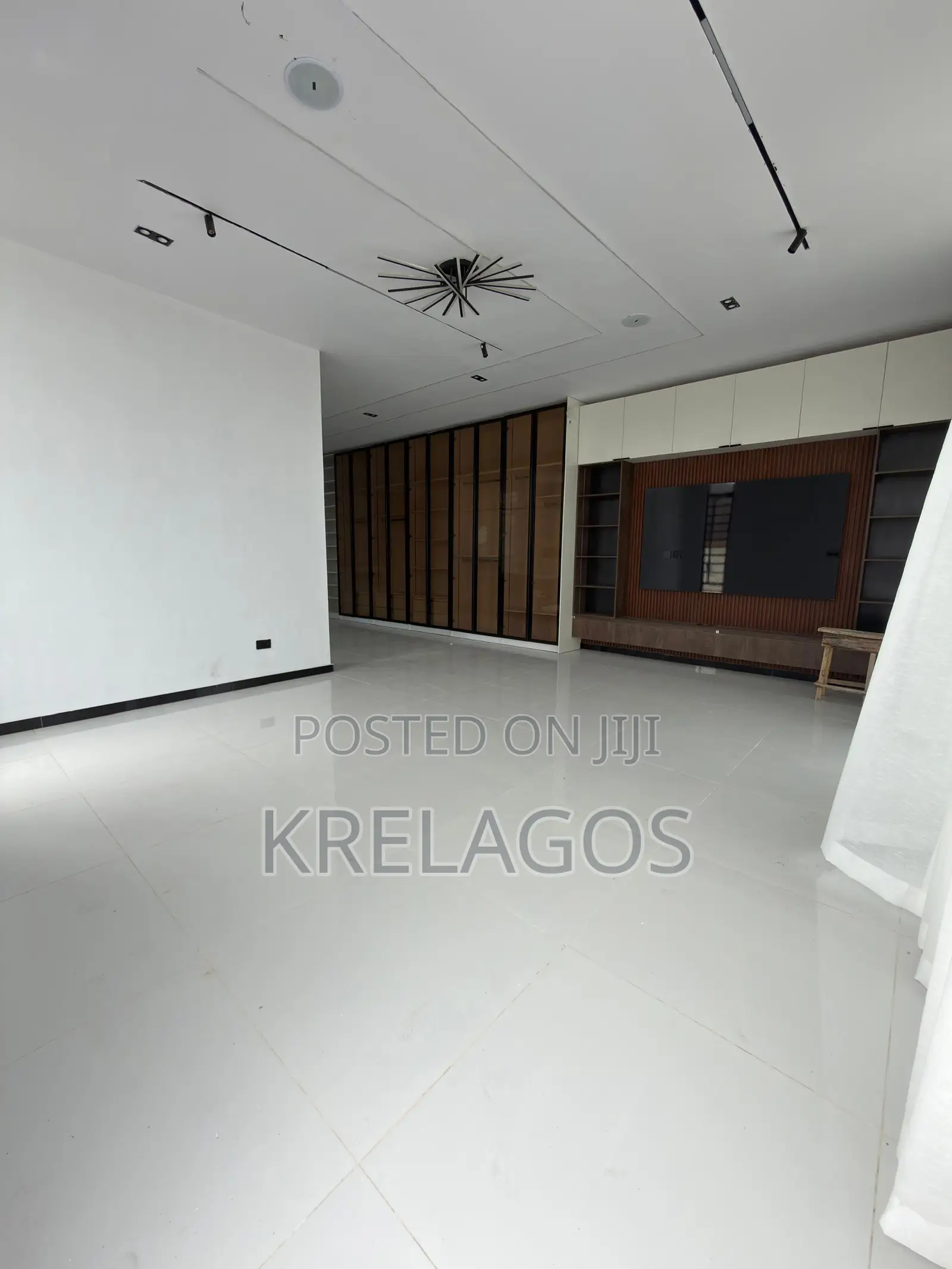5bdrm Duplex in Ologolo for sale in Ologolo