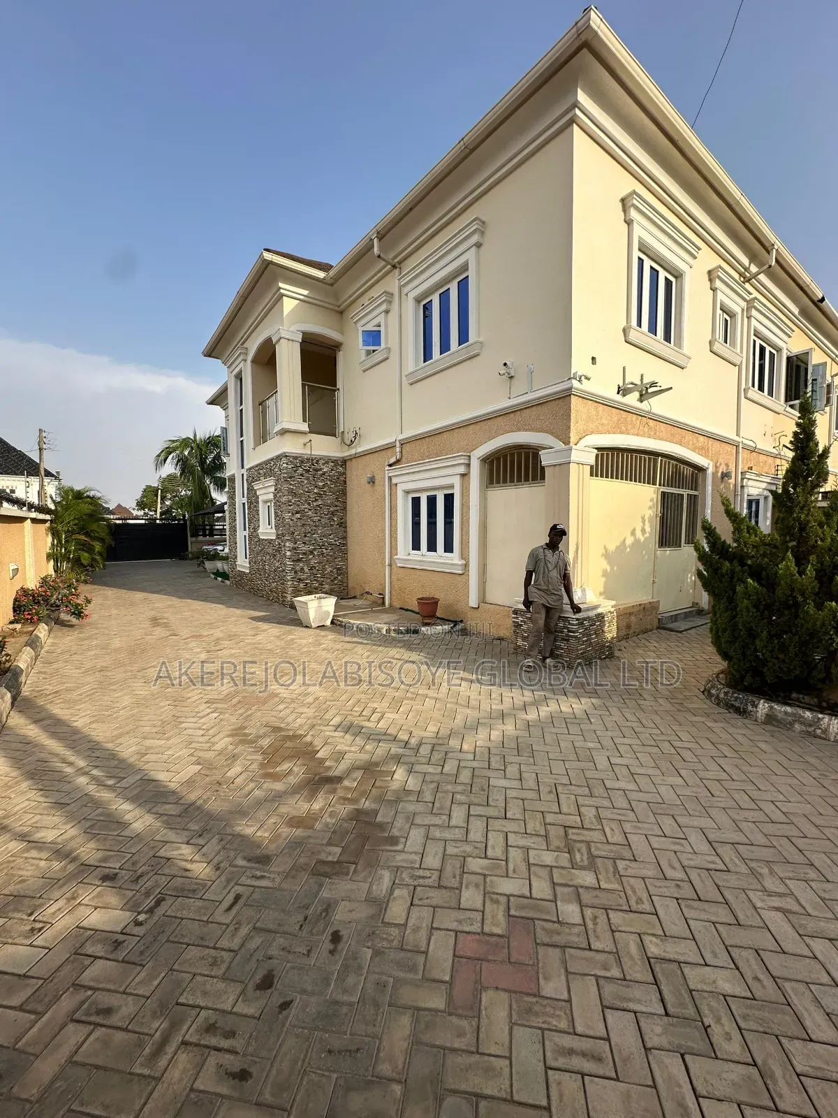 4bdrm Duplex in In An Estate, Life Camp for rent in Life Camp