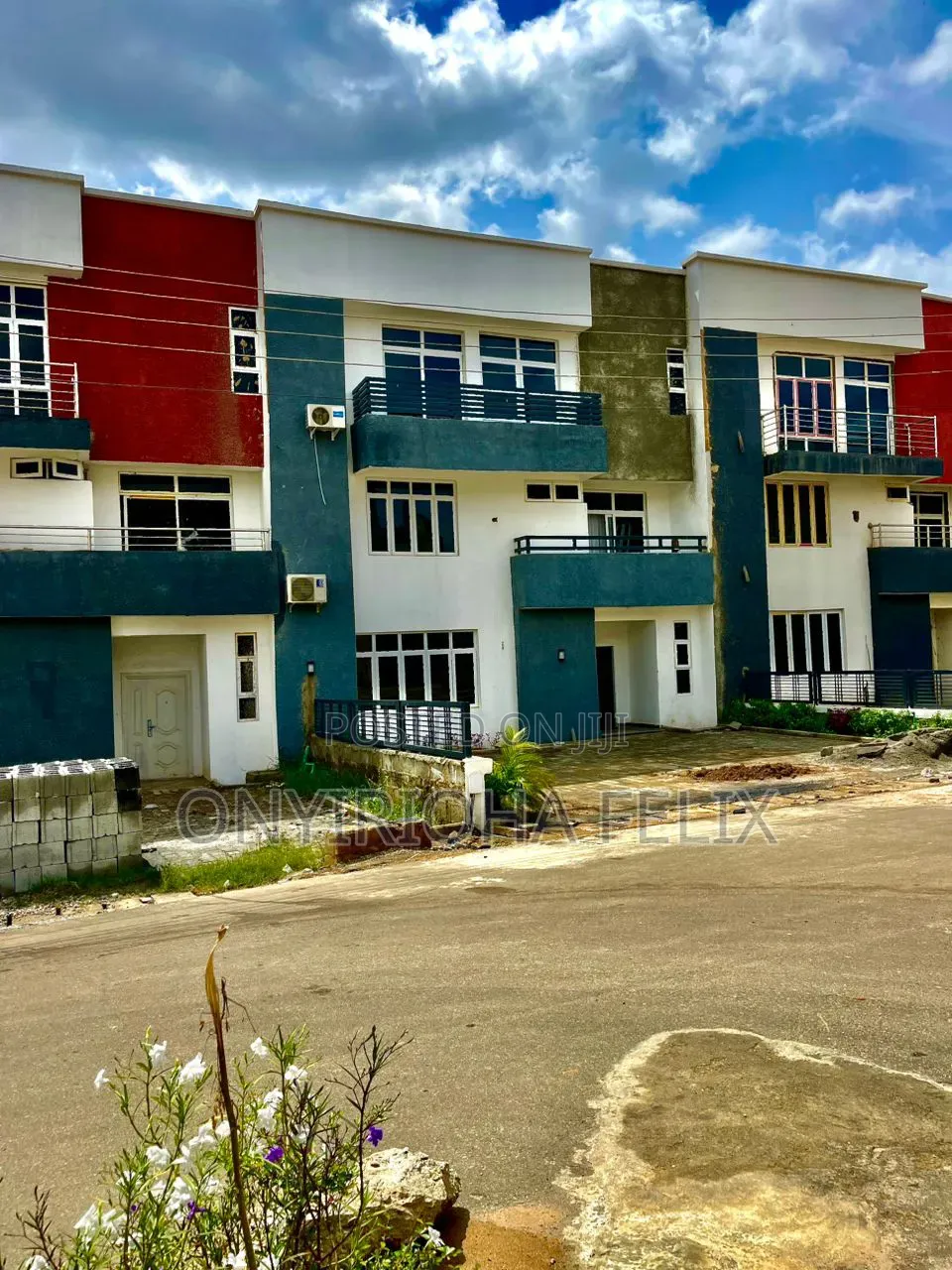 4bdrm Townhouse / Terrace in Gwarinpa Off 3Rd, Life Camp for rent in Life Camp