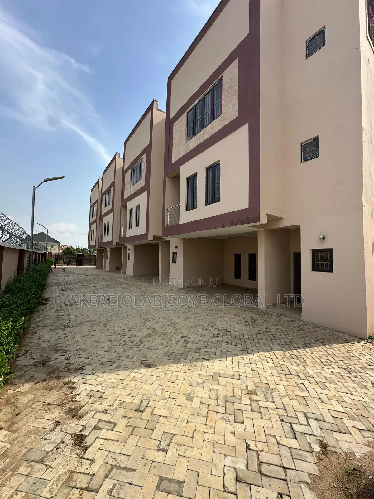 4bdrm Duplex in Iifecamp, Abuja for sale in Life Camp