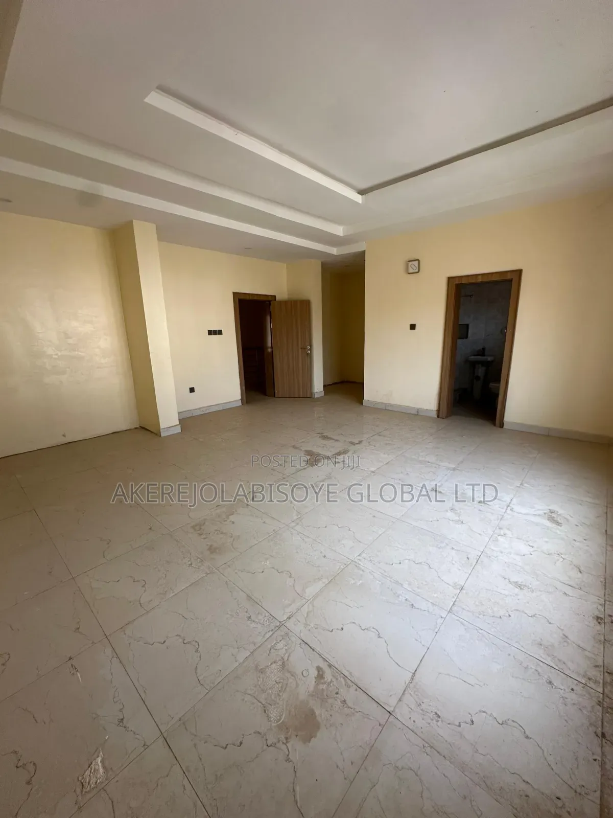 4bdrm Duplex in Iifecamp, Abuja for sale in Life Camp